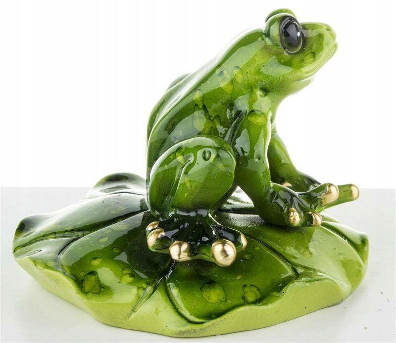 Figurka żabka na liściu lilii wodnej żaba nad stawem 6x8 cm