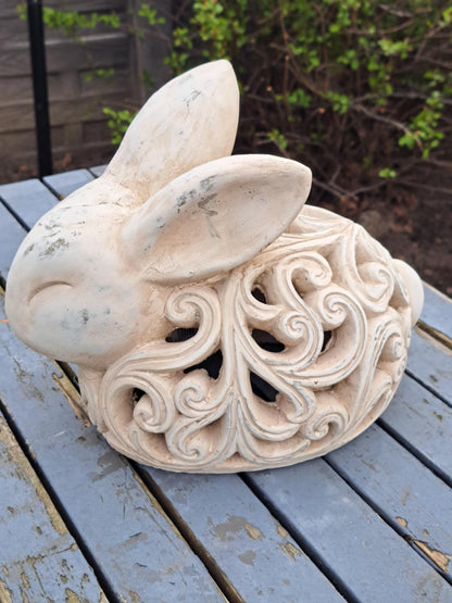 Figurka wielkanocna Królik zając 21 cm lampion