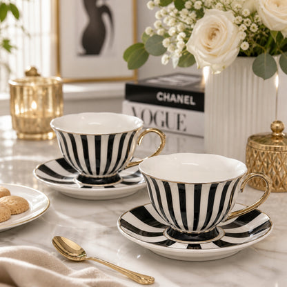 Komplet 2 szt filiżanek porcelanowych 220ml czarno - białe paski zestaw