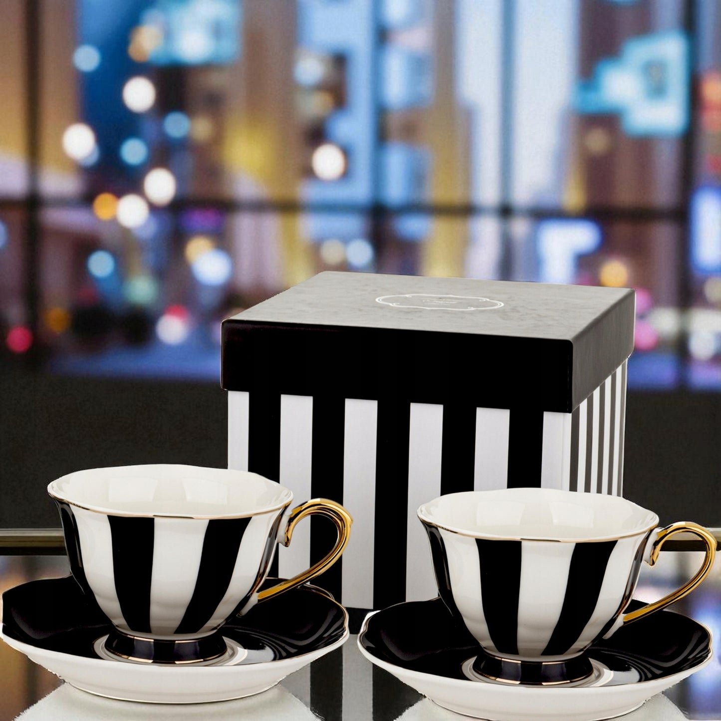 Komplet 2szt filiżanek porcelanowych 220 ml biało-czarne złote zestaw
