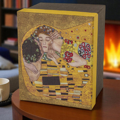 Kubek porcelanowy Gustav Klimt Pocałunek w ozdobnym pudełku 360ml