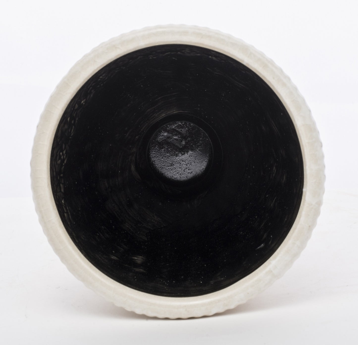 Osłonka doniczka 16,5x15 cm kremowo-złota na nóżce