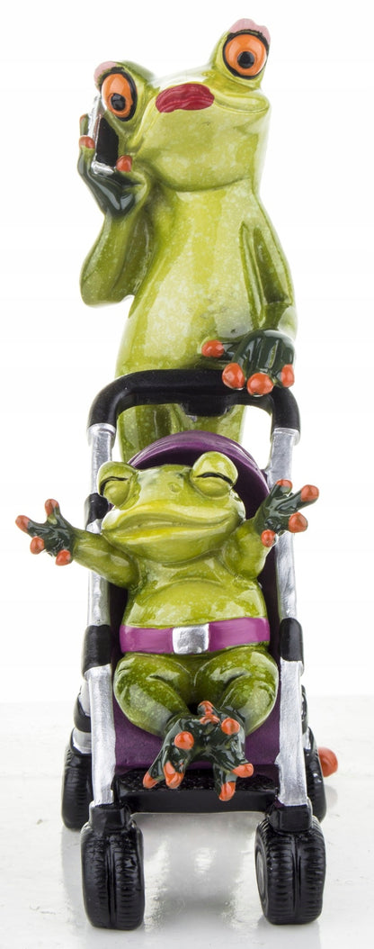 FIGURKA ŻABA ŻABKA MAMA Z WÓZKIEM Z DZIECKIEM 17CM