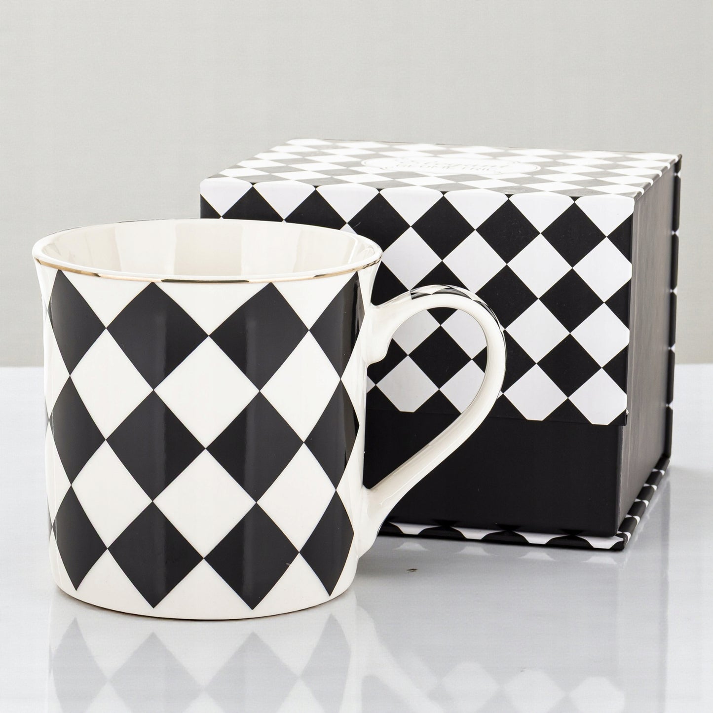 Kubek porcelanowy w pudełku na prezent czarno biały porcelana 380 ml