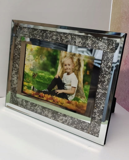 Ramka srebrna błyszcząca glamuour kryształki 23x18
