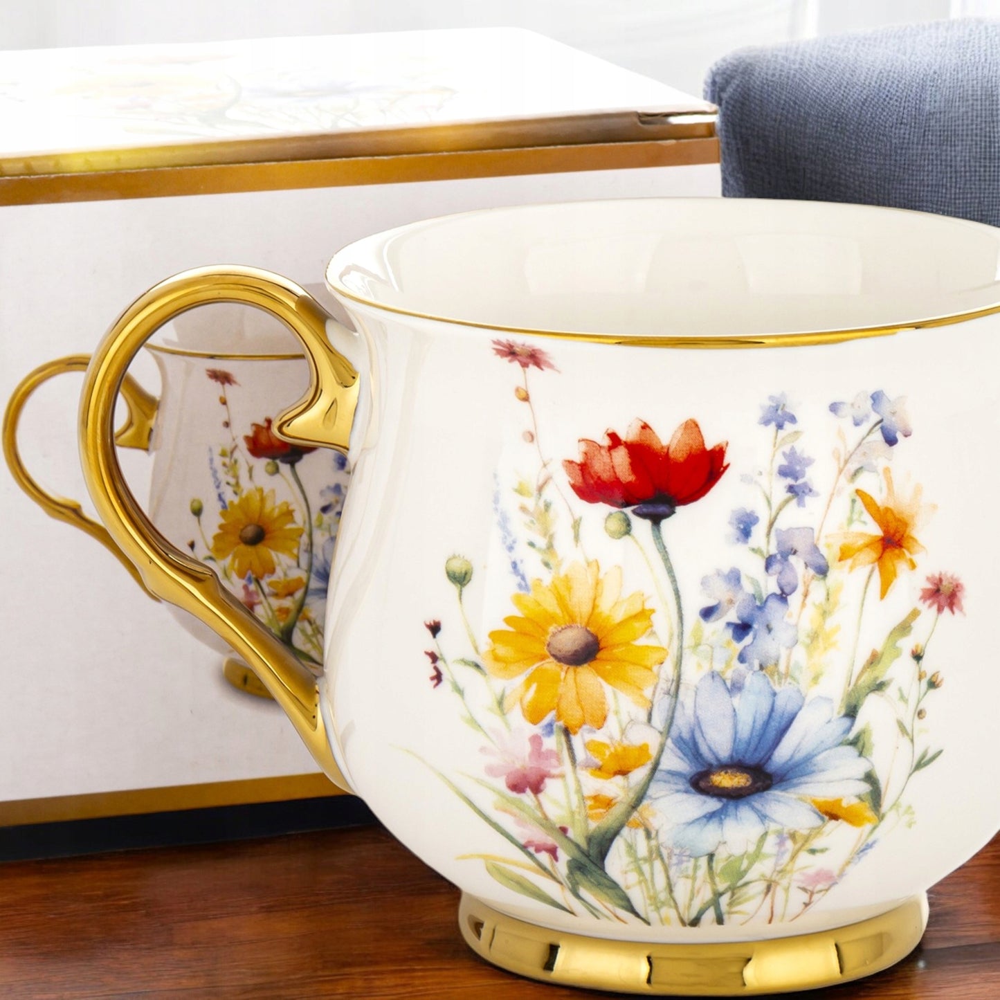 Porcelanowy duży kubek w kwiaty filiżanka do kawy herbaty 450 ml w pudełku