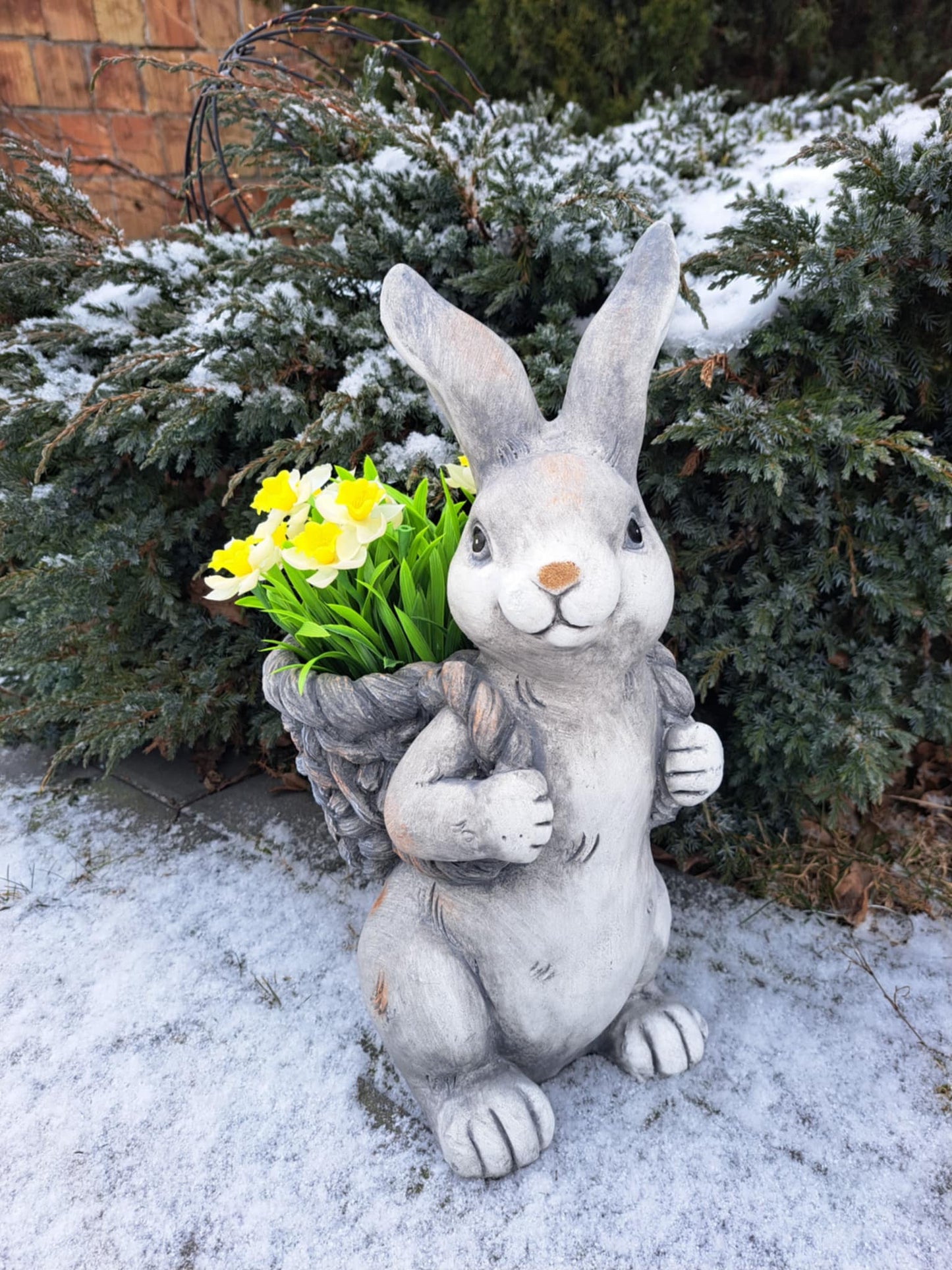Osłonka figurka zając koszyk 41 cm Królik wielkanocny doniczka koszyczek