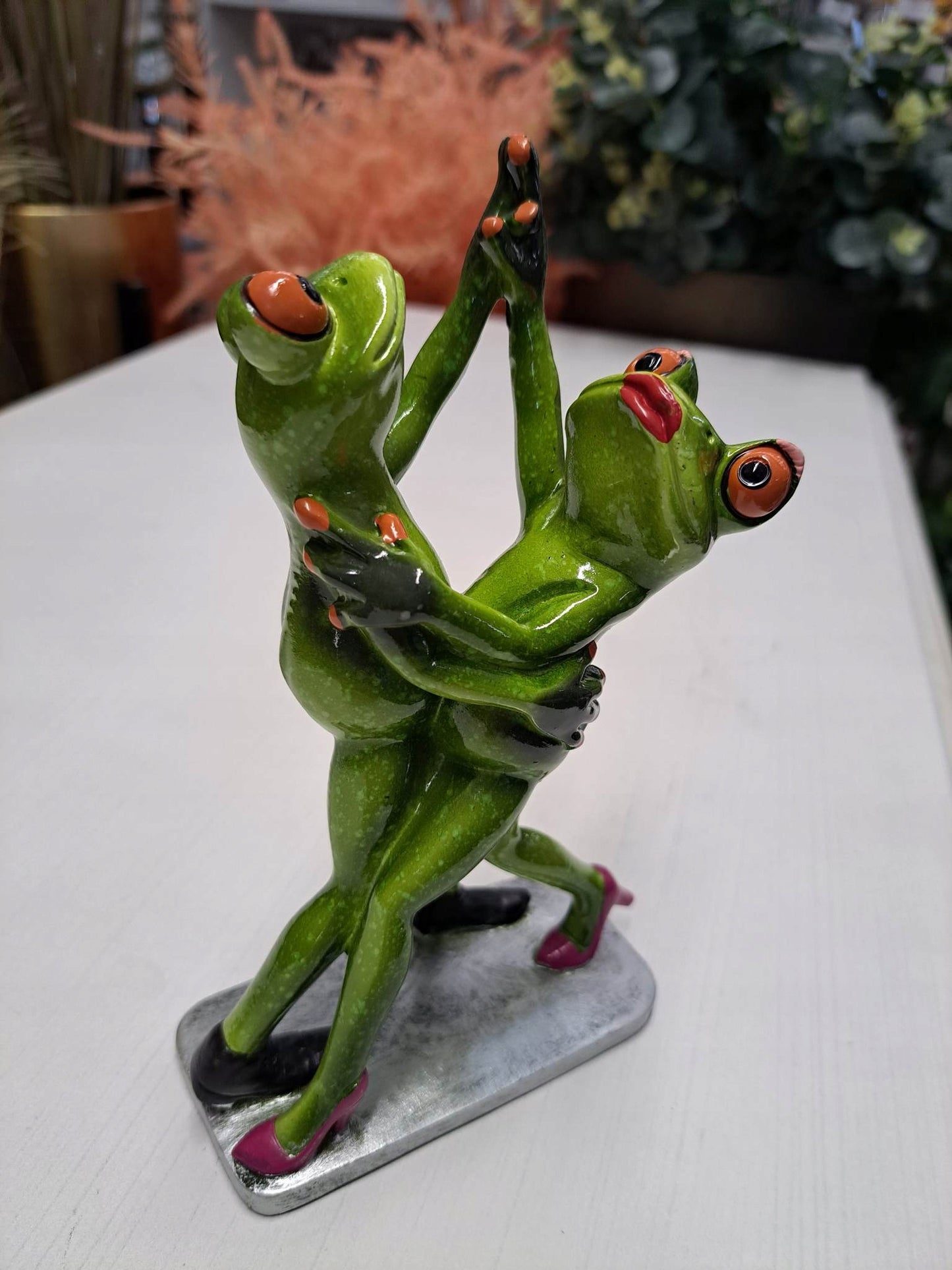 Figurka żaba taniec żaby prezent tańczące ozdoba