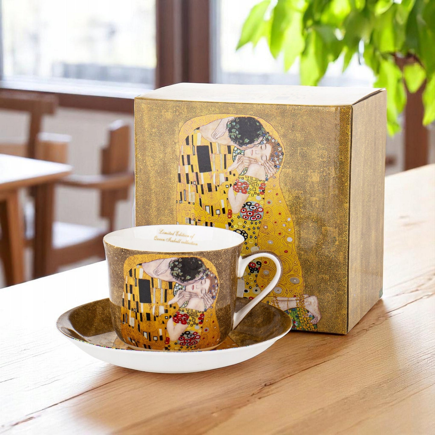 Filiżanka ze spodkiem jumbo w pudełku Gustav Klimt porcelana 470 ml 1 szt.