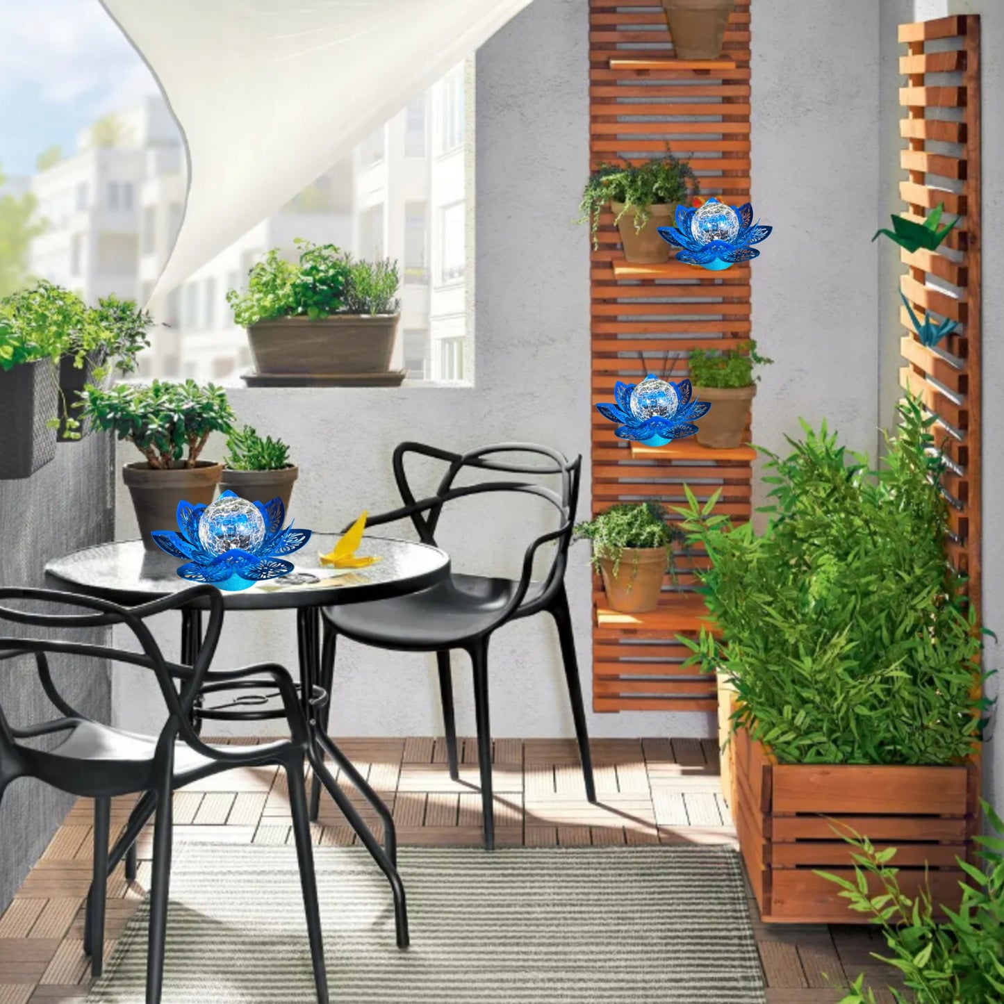 Lampa SOLARNA -kwiat LOTOSU, kolor niebieski Lampion latarenka