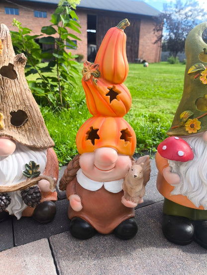 dekoracja figurka jesienna skrzat lampion LED dynia wiewiórka 38 cm duża