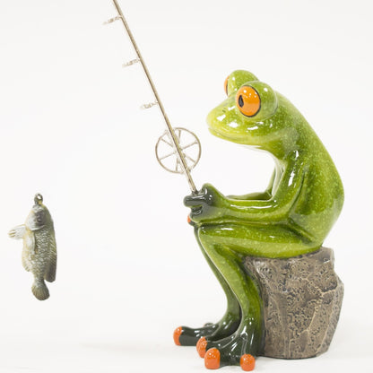 Figurka żabka na rybach żaba wędkarz 18x12x7 cm