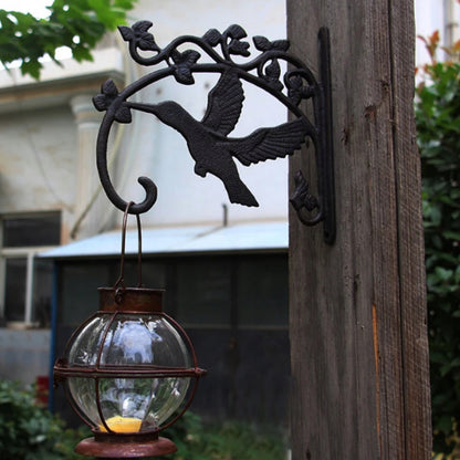 wieszak na doniczkę lampion hak żeliwny rustykalny ogrodowa dekoracja