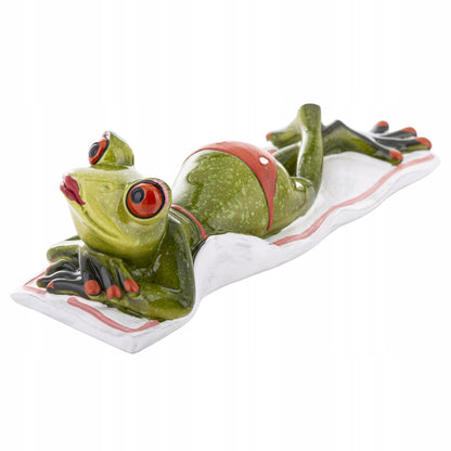 FIGURKA ŻABA PLAŻOWICZKA 5x17x6cm żabka na plaży opalanie
