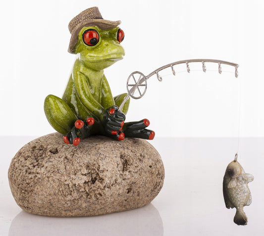 FIGURKA ŻABA WĘDKARZ 14x11x17 żabk na rybach z wędką