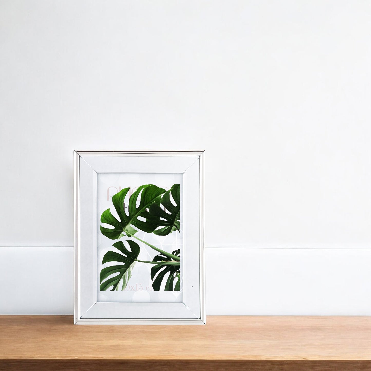 srebrna ramka na zdjęcie 10x15 lustrzana glamour stawiana zawieszana