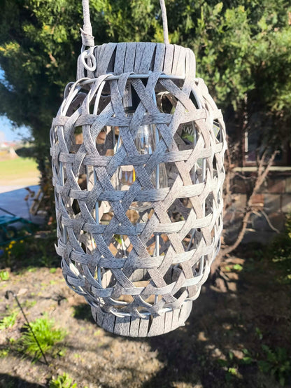Lampion solarny rattanowy LED wiszący ogrodowy balkonowy 28 cm szary