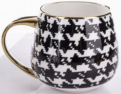 Kubek porcelanowy z zaparzaczem w pudełku w kratkę na prezent