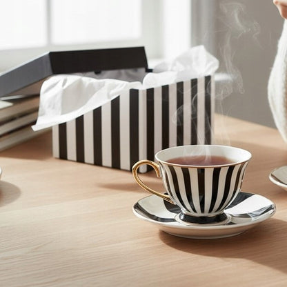 Komplet 2 szt filiżanek porcelanowych 220ml czarno - białe paski zestaw