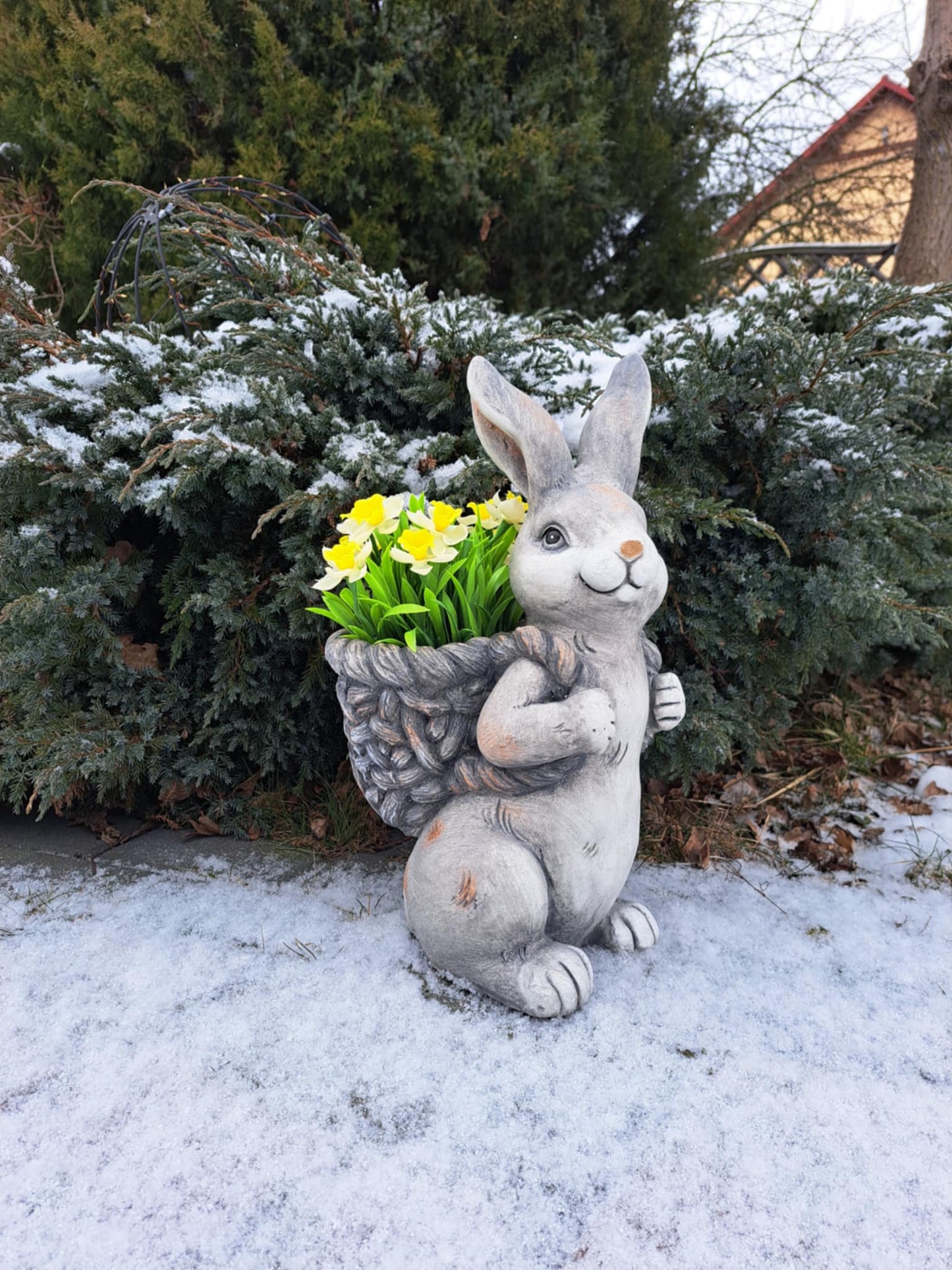 Osłonka figurka zając koszyk 41 cm Królik wielkanocny doniczka koszyczek