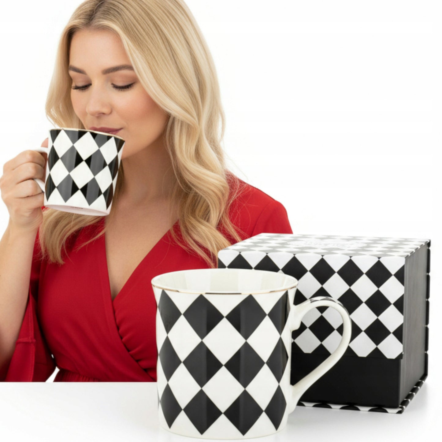 Kubek porcelanowy w pudełku na prezent czarno biały porcelana 380 ml