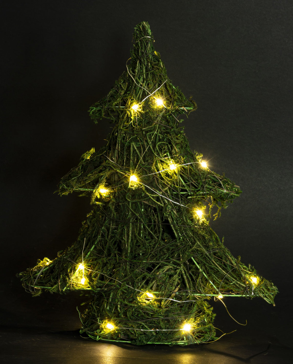 Ozdoba choinka LED metalowa zielona 40x29x10 cm