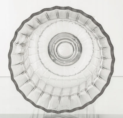 Szklany transparentny wazon na nóżce kielich ozdobny szkło 15,5 x 25,5cm