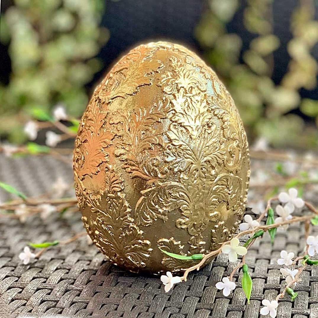 Figurka wielkanocna pisanka złota zdobione jajko 15 cm