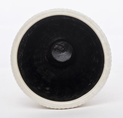 Osłonka doniczka 16,5x15 cm kremowo-złota na nóżce