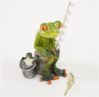 Figurka żabka na rybach żaba wędkarz 18x12x7 cm